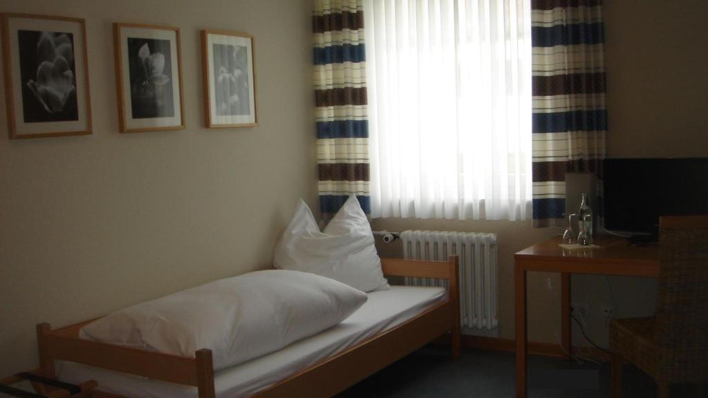 Landhotel Zur Alten Kaserne 에베른 외부 사진
